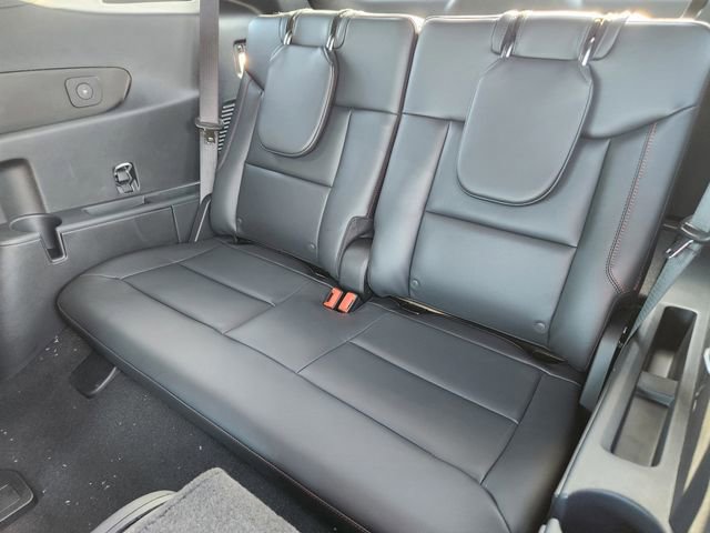 New 2026 Ford Explorer ST-Line w/ ST-Line Street Pack image 31