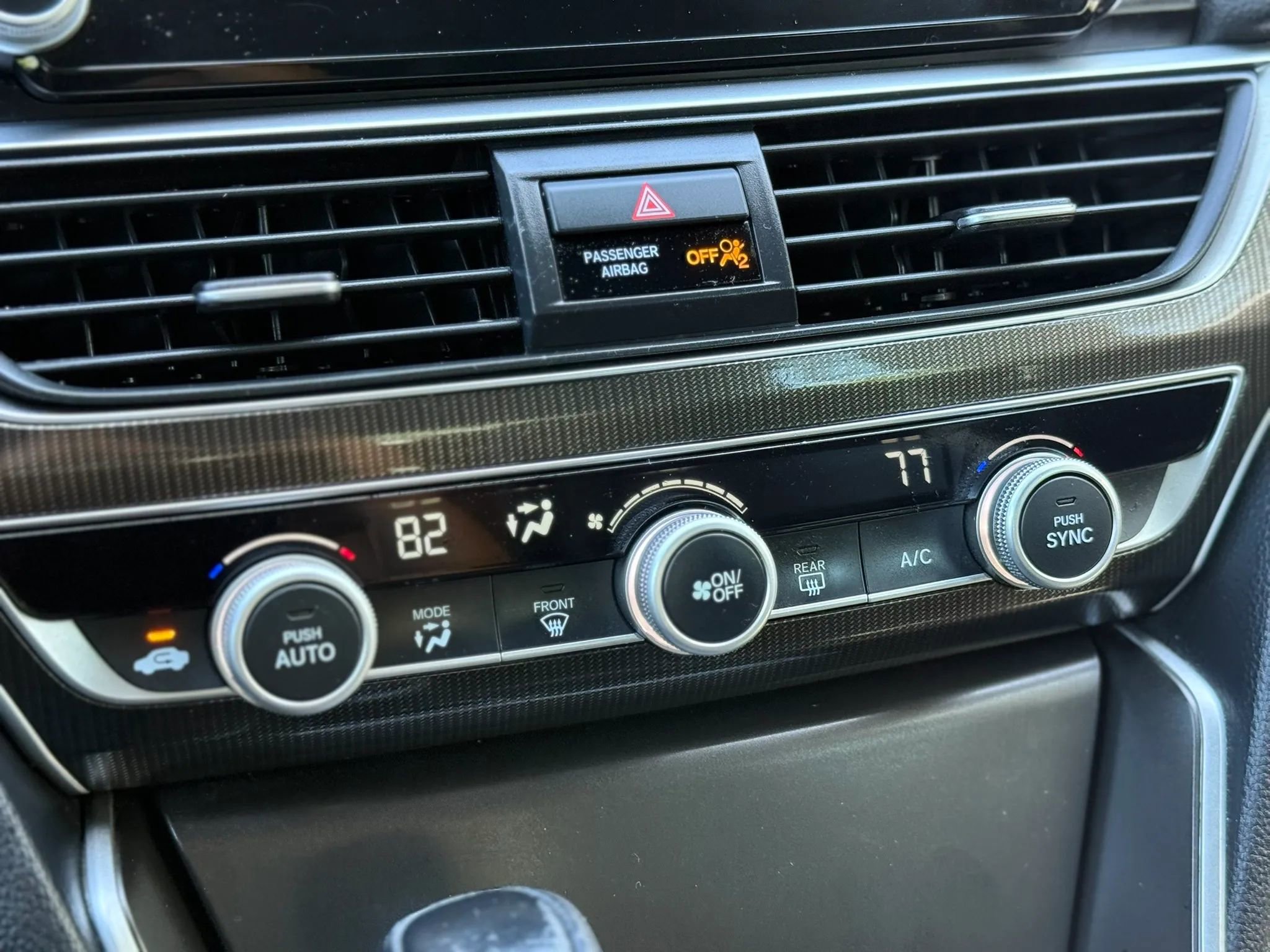 Used 2018 Honda Accord Sport image 28
