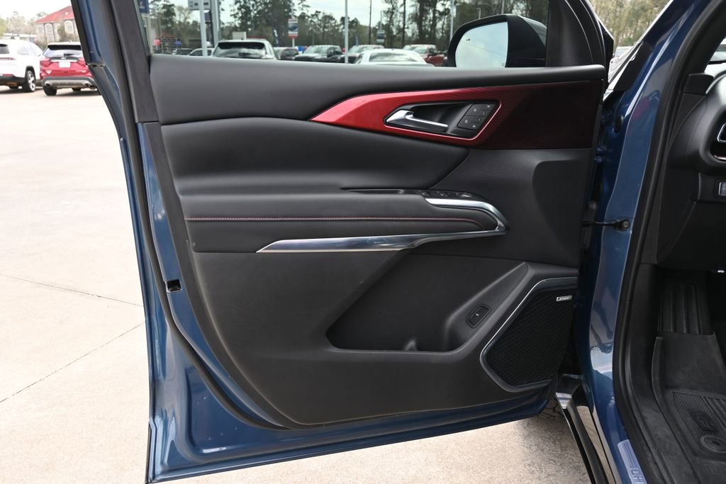 Used 2024 Chevrolet Traverse RS w/ LPO, Floor Liner Package image 17
