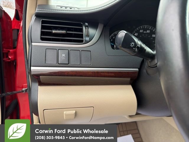 Used 2014 Toyota Camry XLE w/ Leather Package FWD image 14