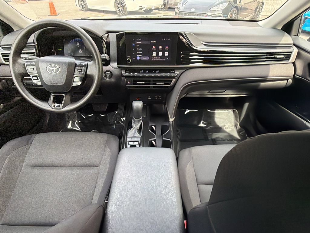 Used 2026 Toyota Camry LE FWD image 14