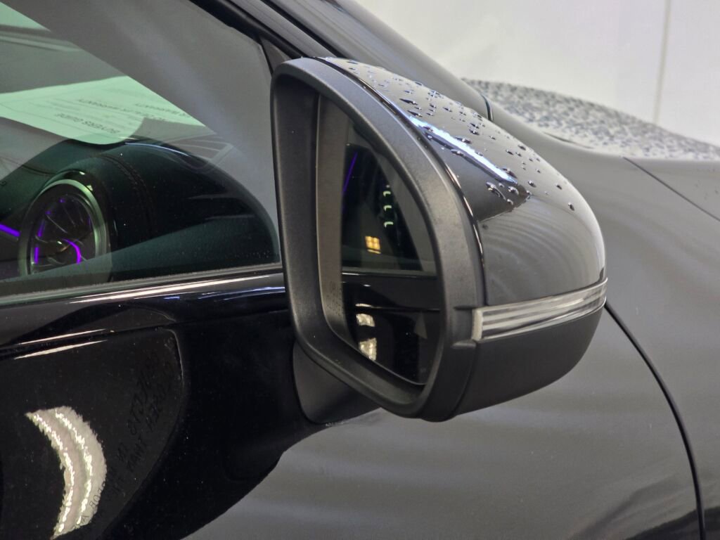 Used 2022 Mercedes-Benz CLA 250 4MATIC image 28