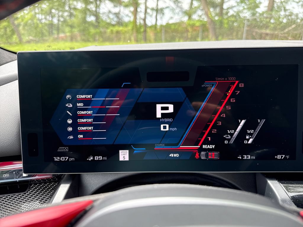 New 2027 BMW M5 Touring AWD/4WD image 14