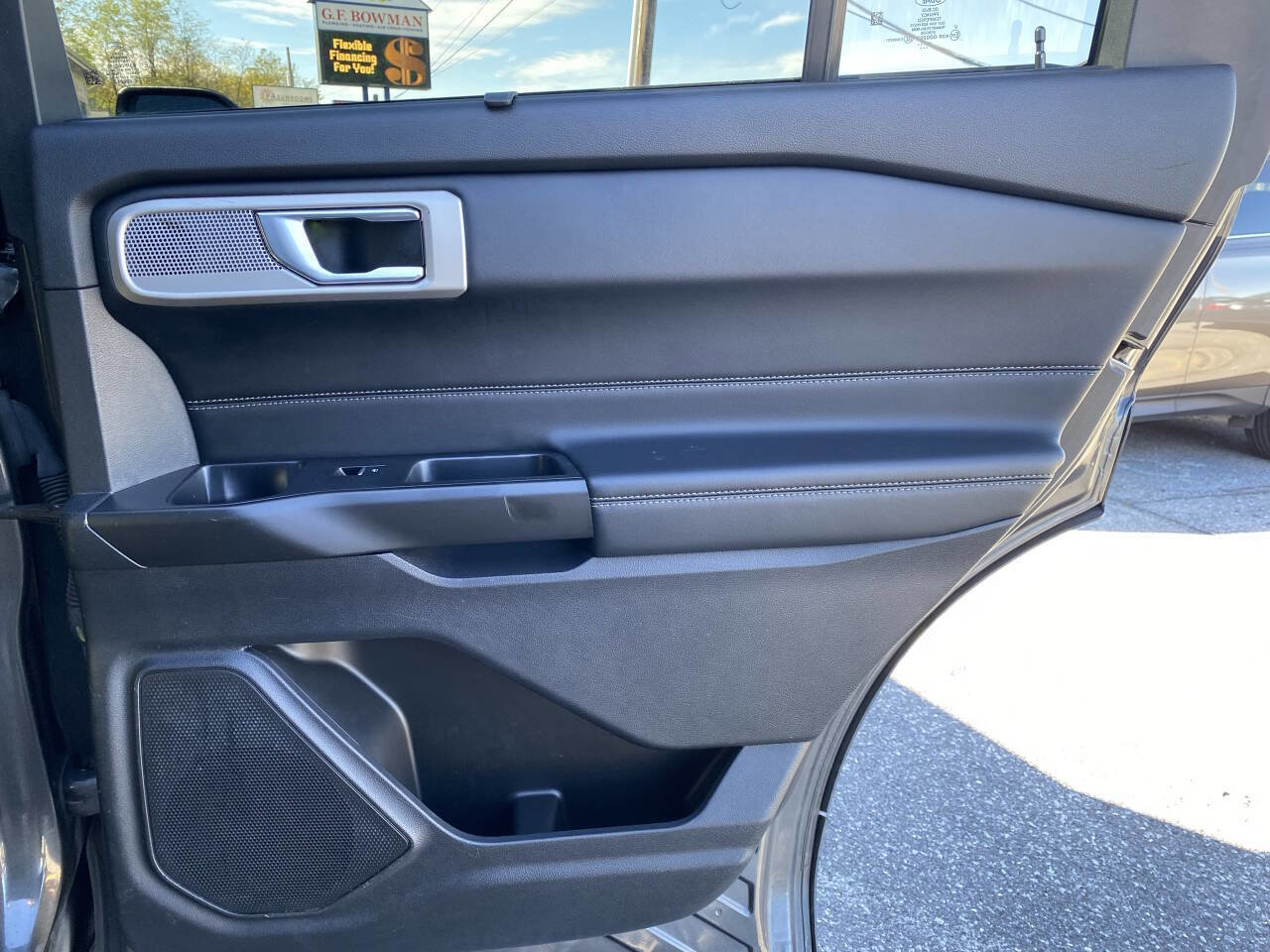 Used 2020 Ford Explorer Limited RWD image 23
