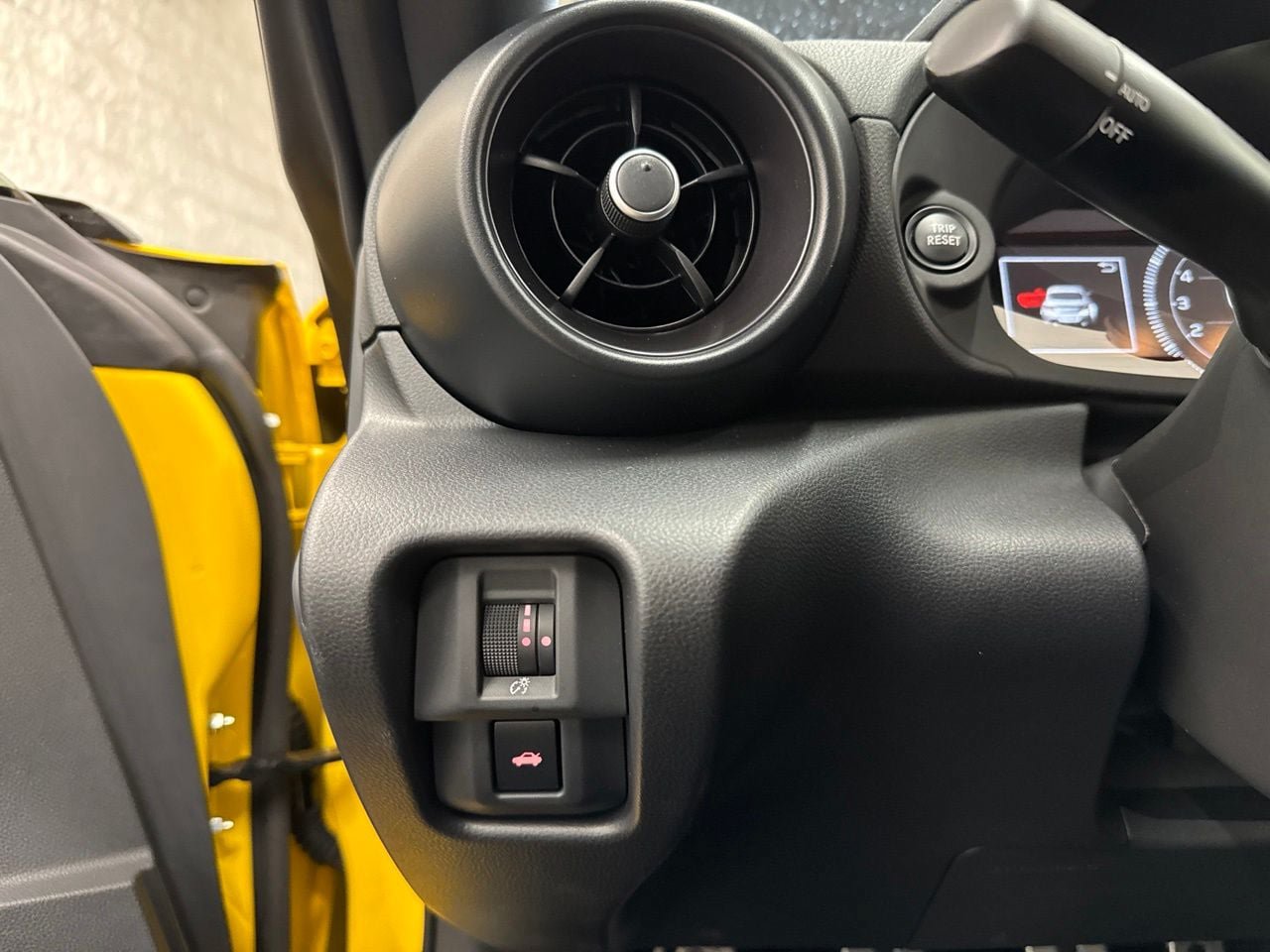 Used 2026 Subaru BRZ Series.Yellow RWD image 33