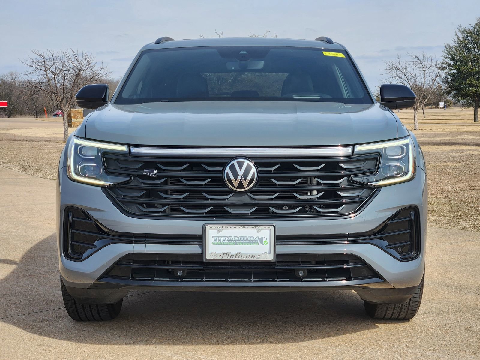 Used 2025 Volkswagen Atlas Cross Sport SEL R-Line image 6