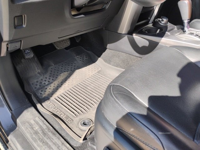 Used 2021 Toyota 4Runner Limited image 6