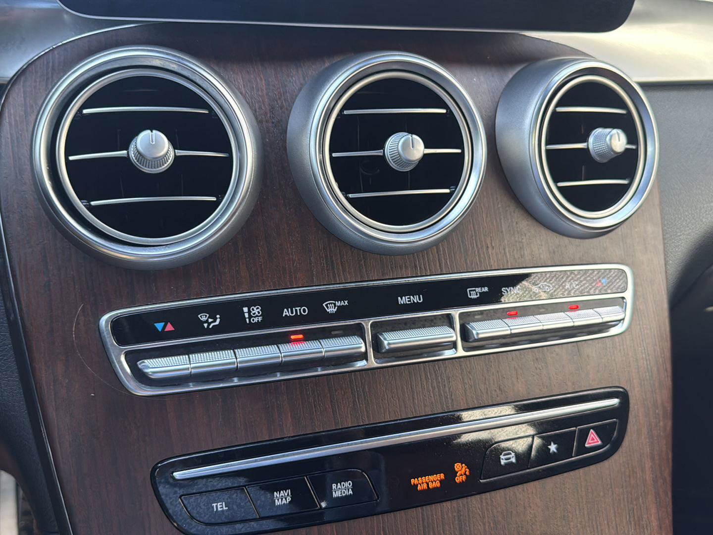 Used 2022 Mercedes-Benz GLC 300 4MATIC image 35