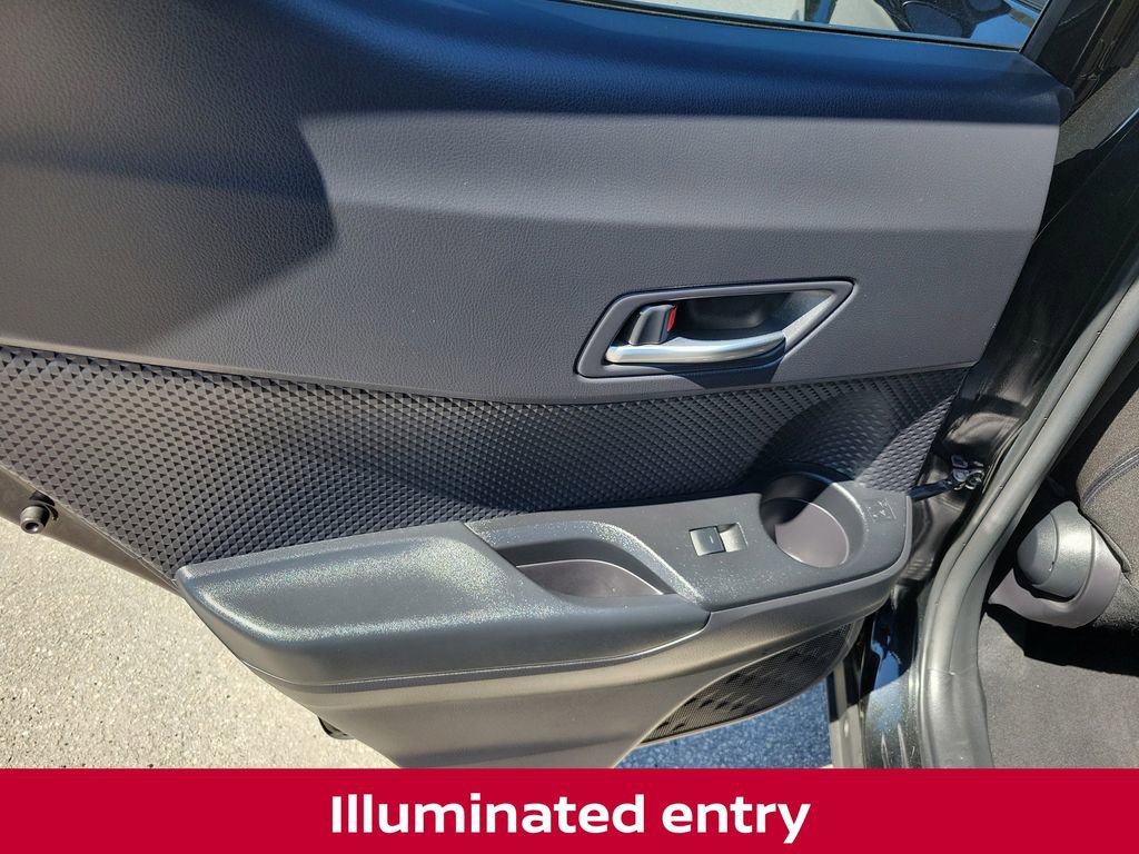 Used 2020 Toyota C-HR LE image 11