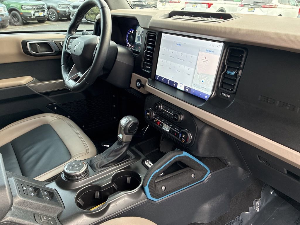 Used 2023 Ford Bronco Wildtrak image 29