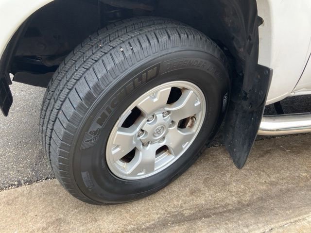 Used 2014 Toyota Tacoma 4x4 Double Cab w/ SR5 Package image 38