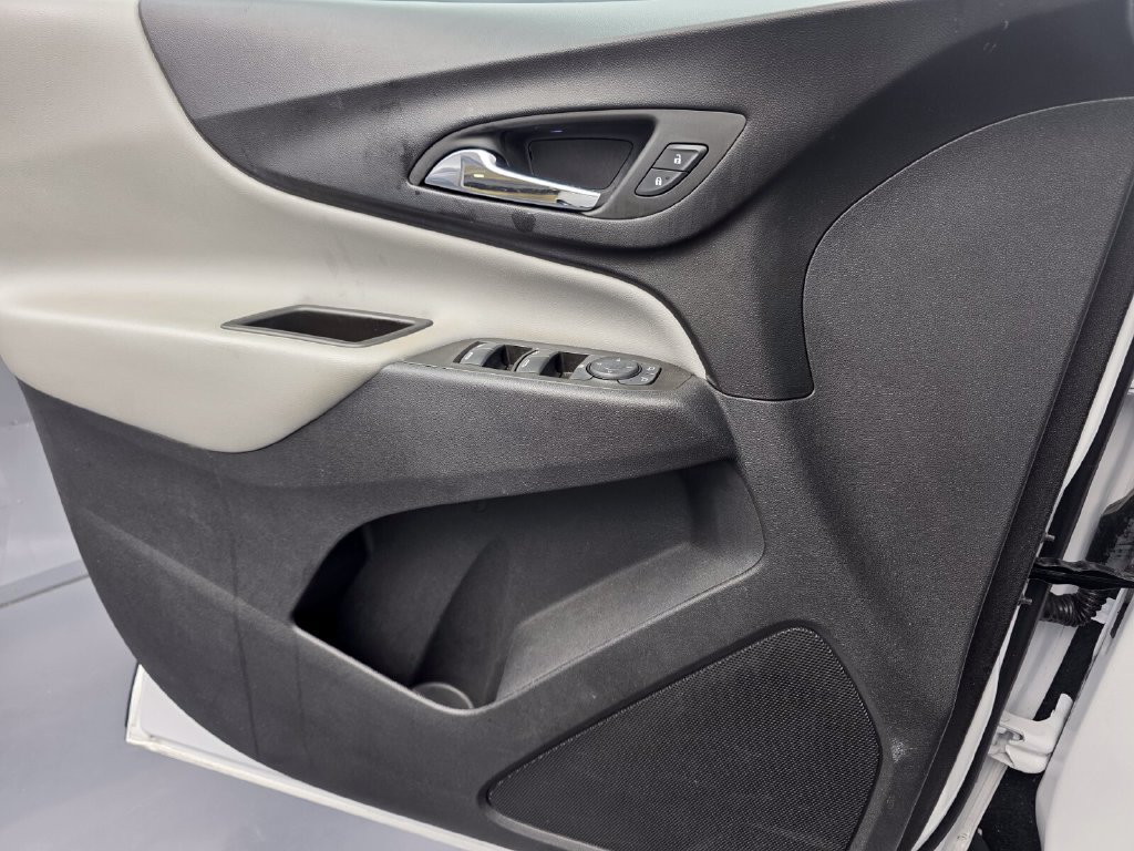 Used 2023 Chevrolet Equinox LS w/ Driver Confidence II Package FWD image 23