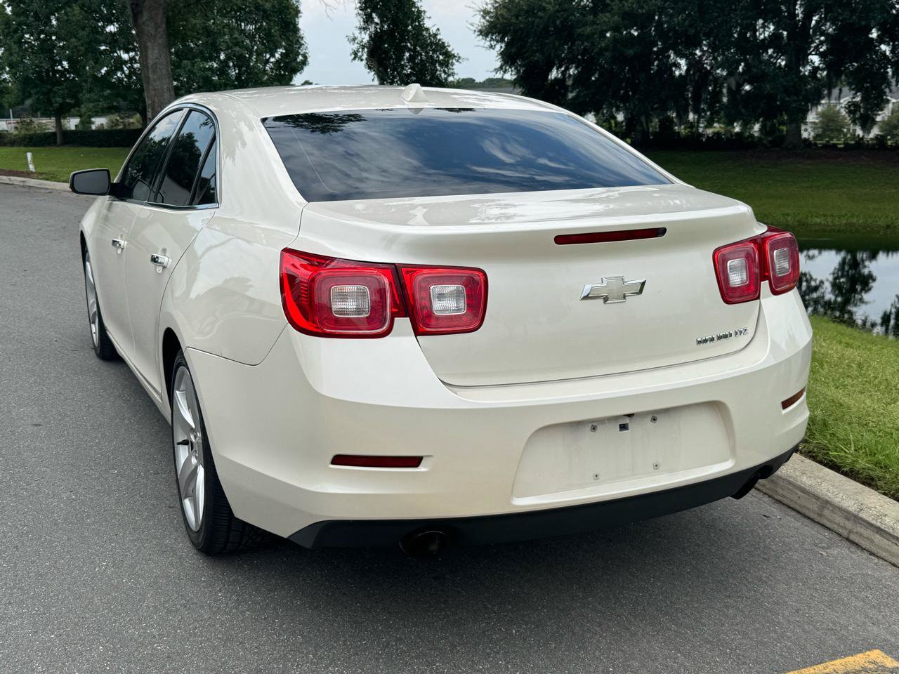 Used 2013 Chevrolet Malibu LTZ FWD image 11