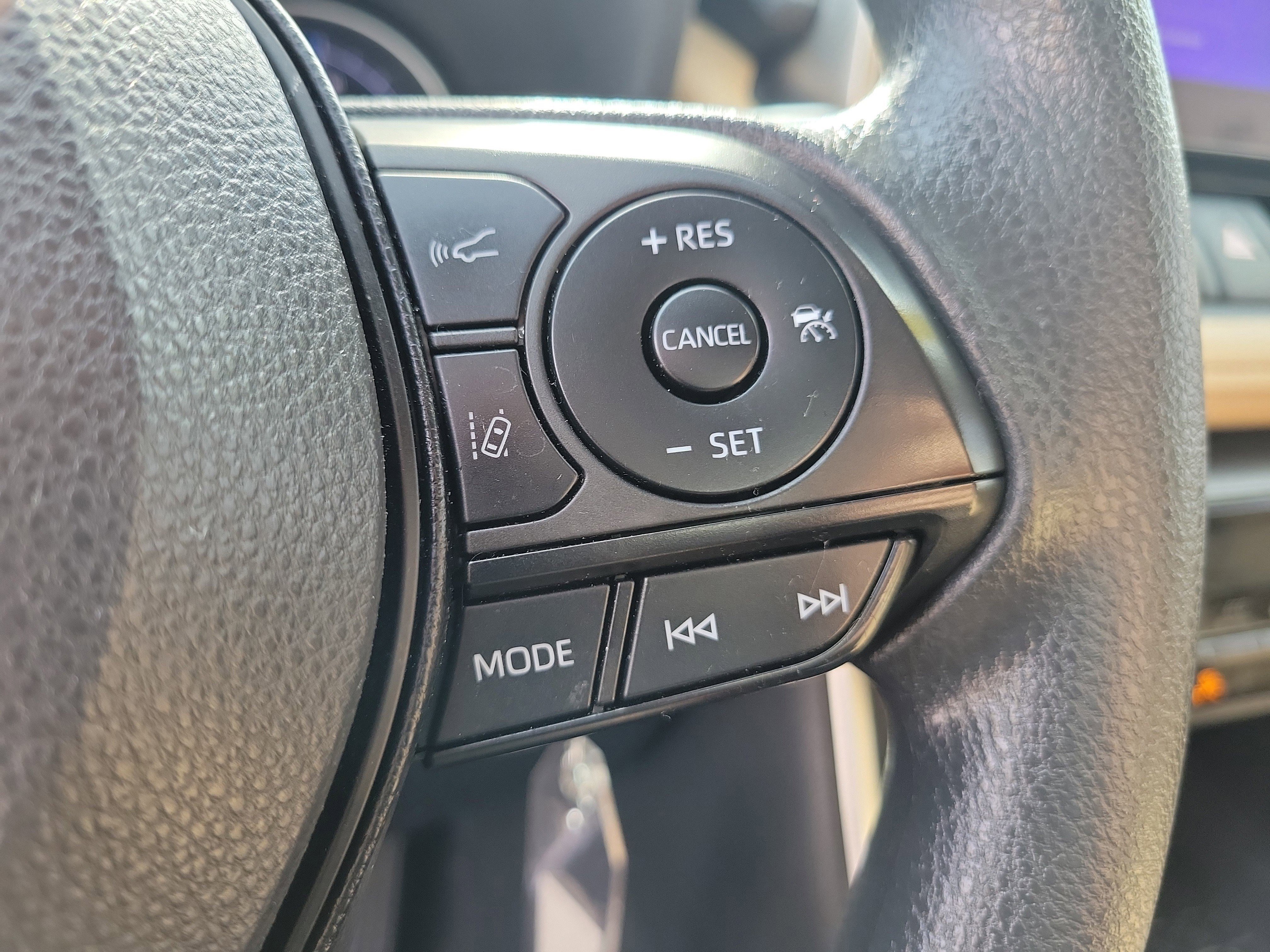 Used 2023 Toyota RAV4 LE image 25