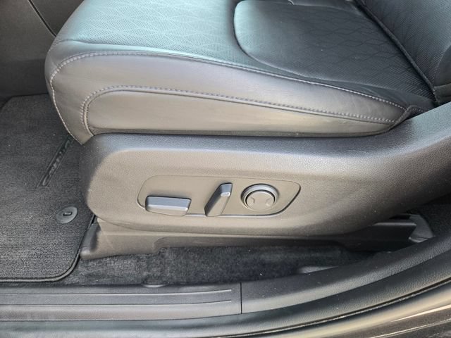 Used 2024 Kia Carnival EX FWD image 15