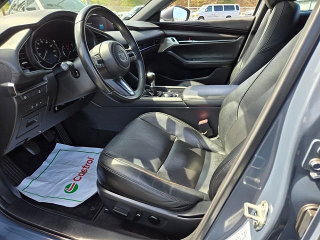 Used 2019 MAZDA MAZDA3 Hatchback w/ Premium Package image 9