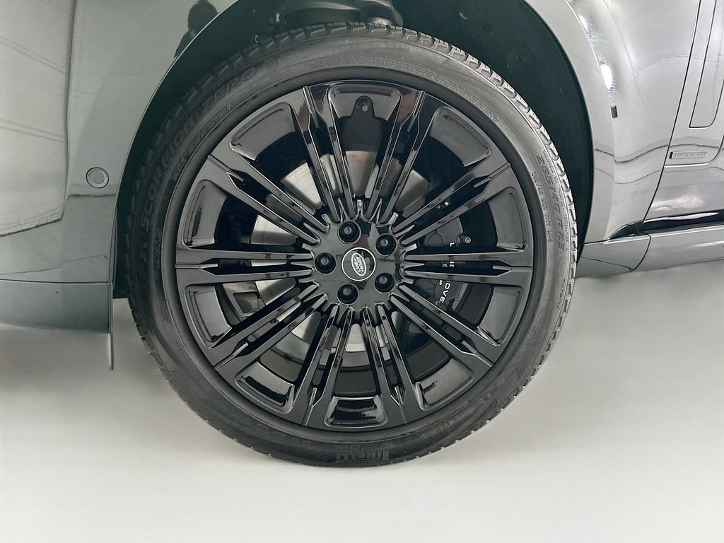 Certified 2023 Land Rover Range Rover Autobiography AWD/4WD image 29