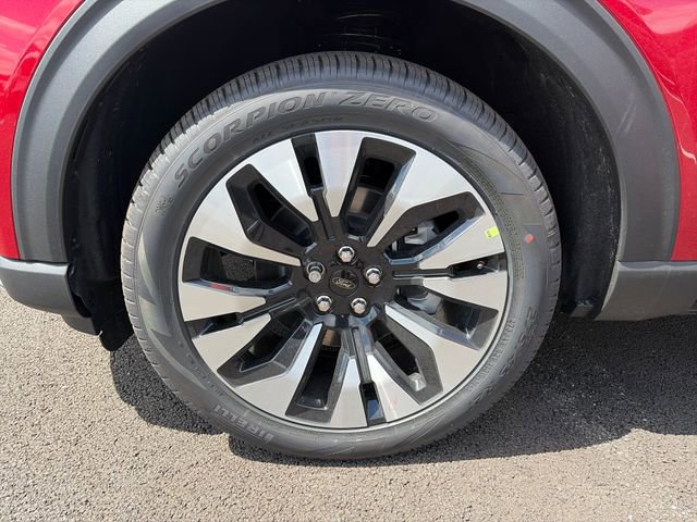 New 2026 Ford Explorer Platinum image 30