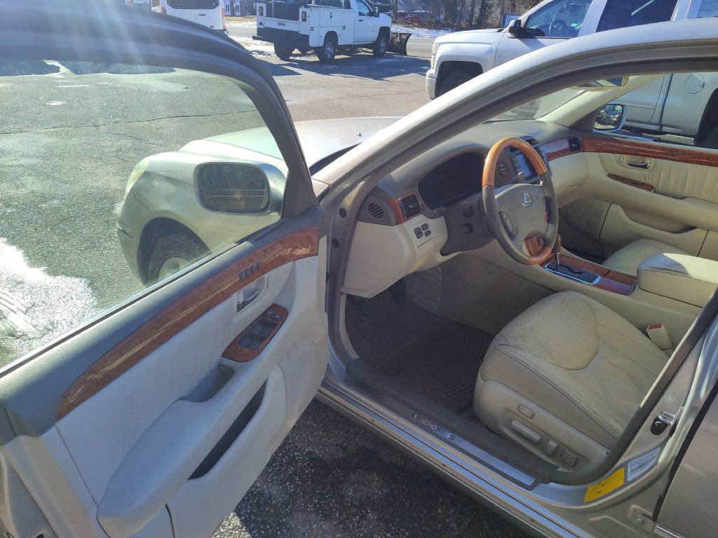 Used 2003 Lexus LS 430 RWD image 10