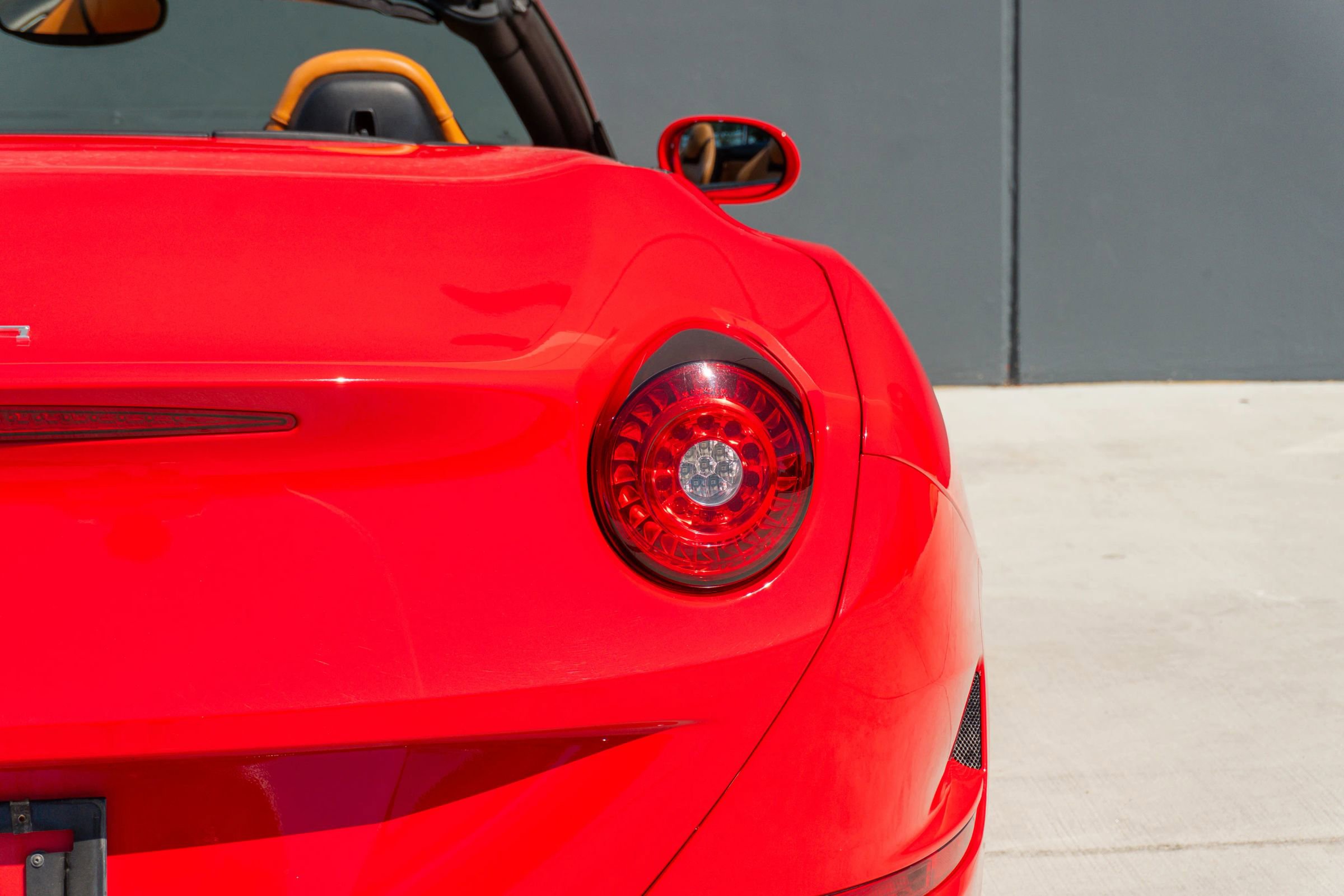 Used 2017 Ferrari California T image 45