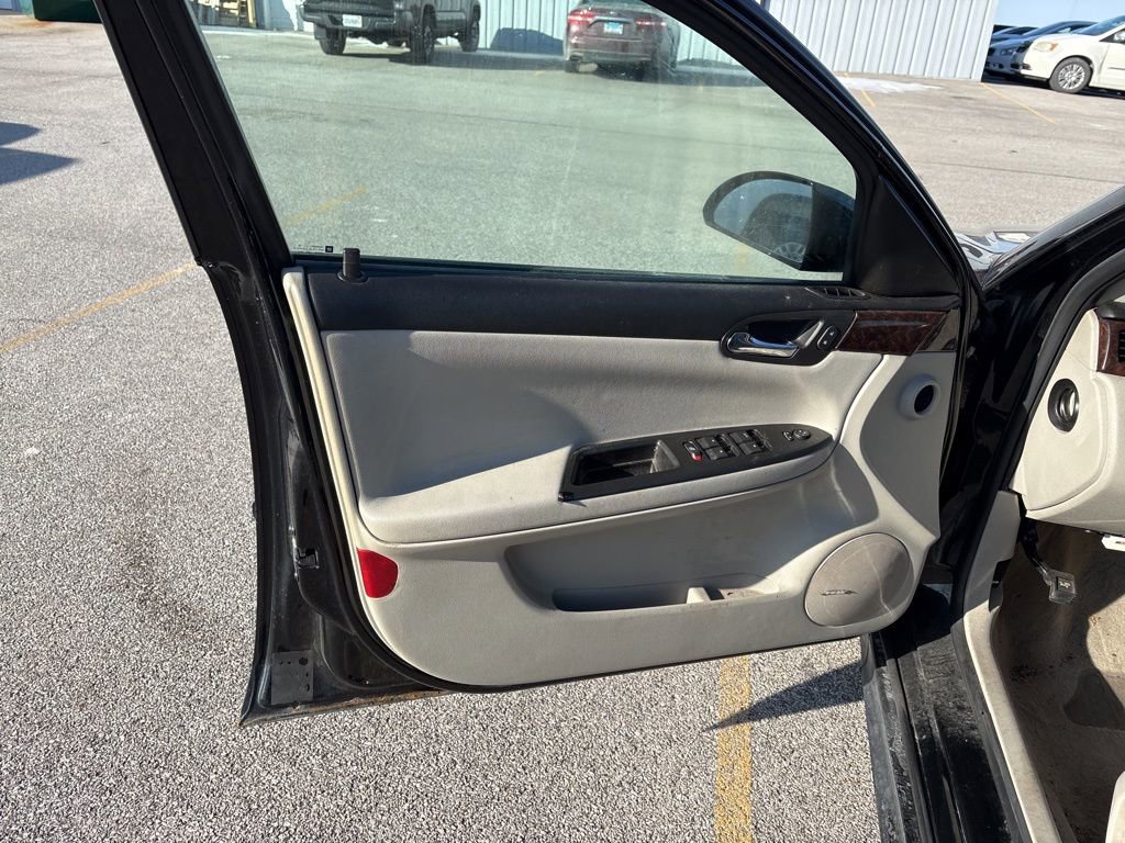 Used 2013 Chevrolet Impala LTZ image 22