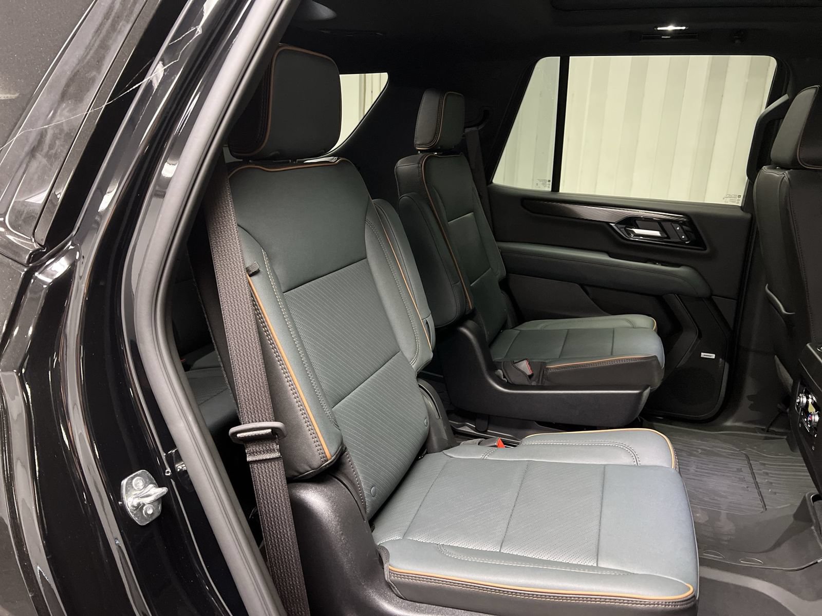 New 2026 GMC Yukon AT4 w/ AT4 Premium Package AWD/4WD image 49