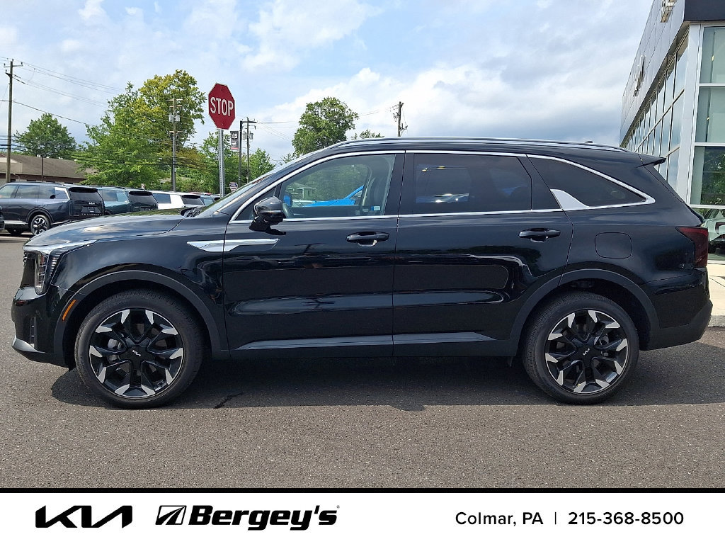 Certified 2026 Kia Sorento EX AWD/4WD image 9