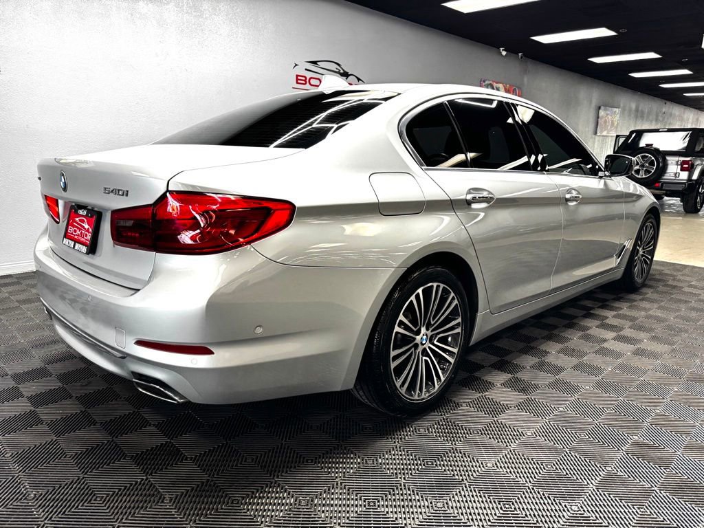 Used 2018 BMW 540i xDrive image 14