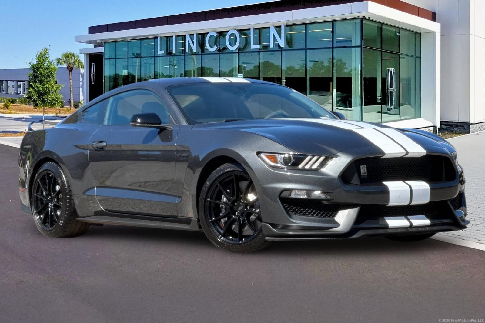 Used 2020 Ford Mustang Shelby GT350 w/ Technology Package RWD image 2