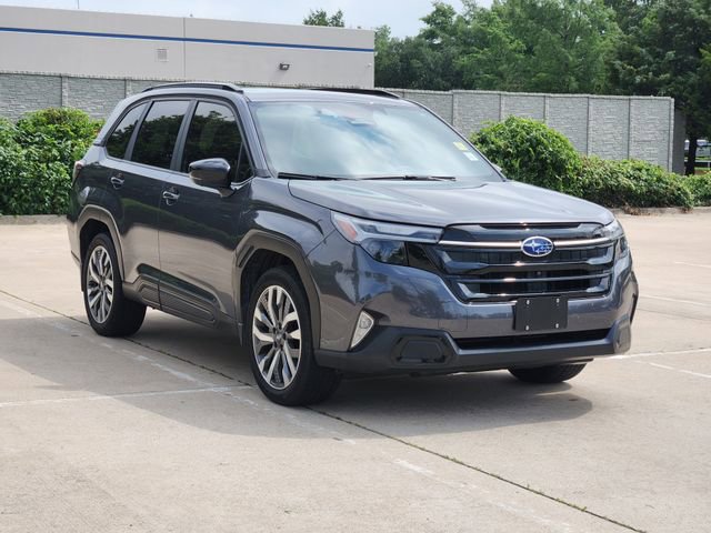 Used 2025 Subaru Forester Touring w/ Popular Package - Touring AWD/4WD image 3