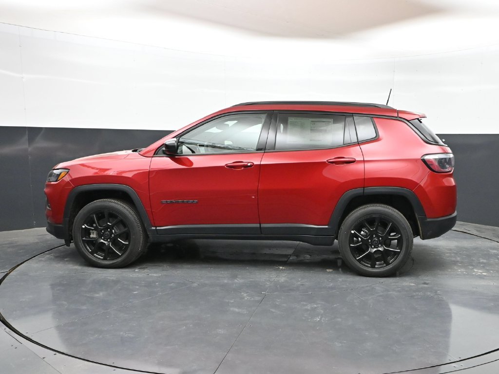 New 2026 Jeep Compass Latitude AWD/4WD image 30