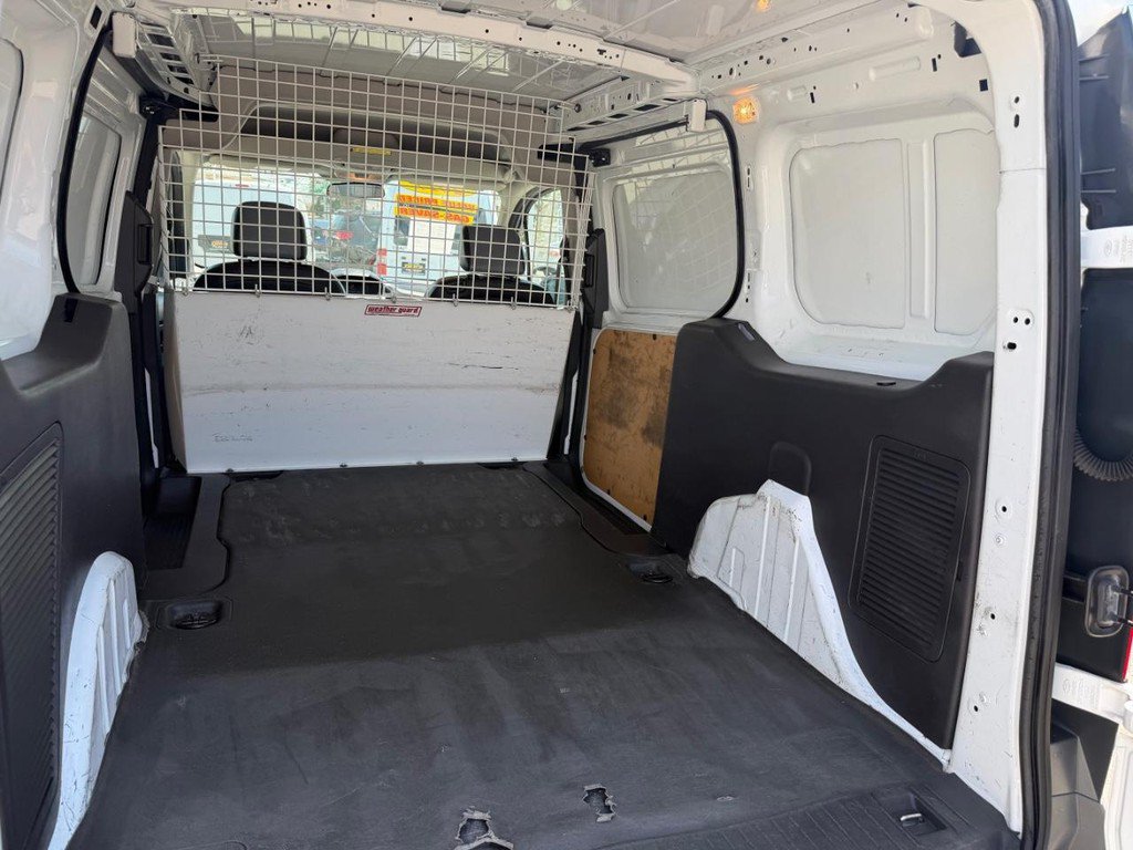 Used 2017 Ford Transit Connect XL FWD image 17