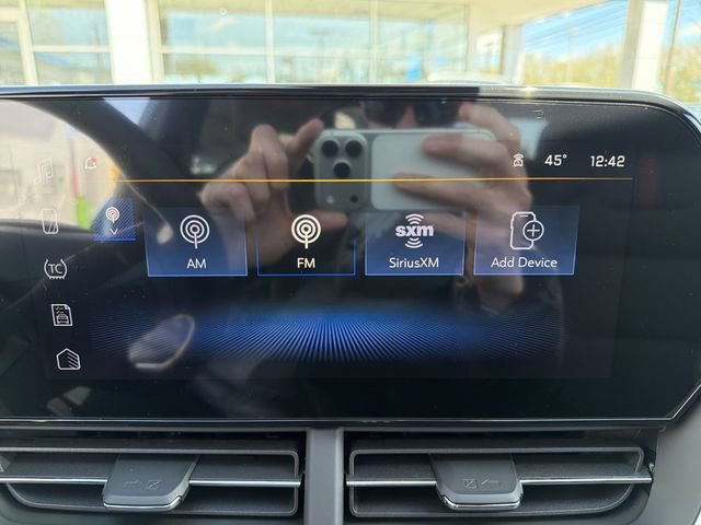 New 2026 Chevrolet Trax RS w/ Sunroof Package FWD image 17