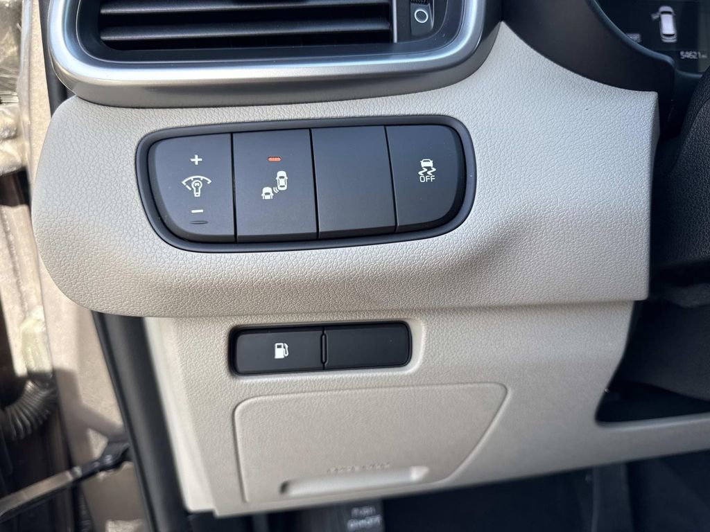 Used 2019 Kia Sorento LX w/ LX V6 Convenience Package image 31