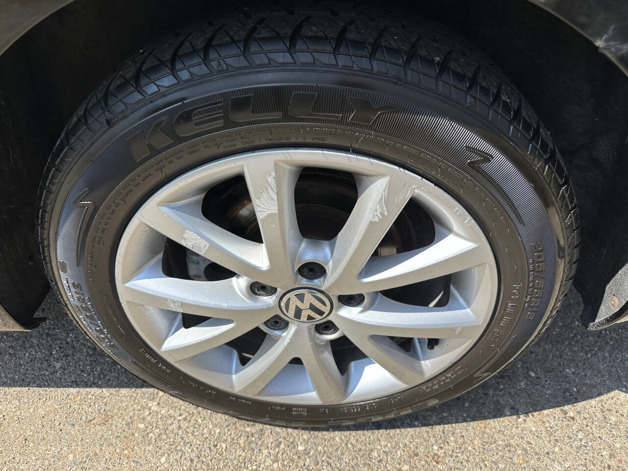 Used 2013 Volkswagen Jetta SE FWD image 27