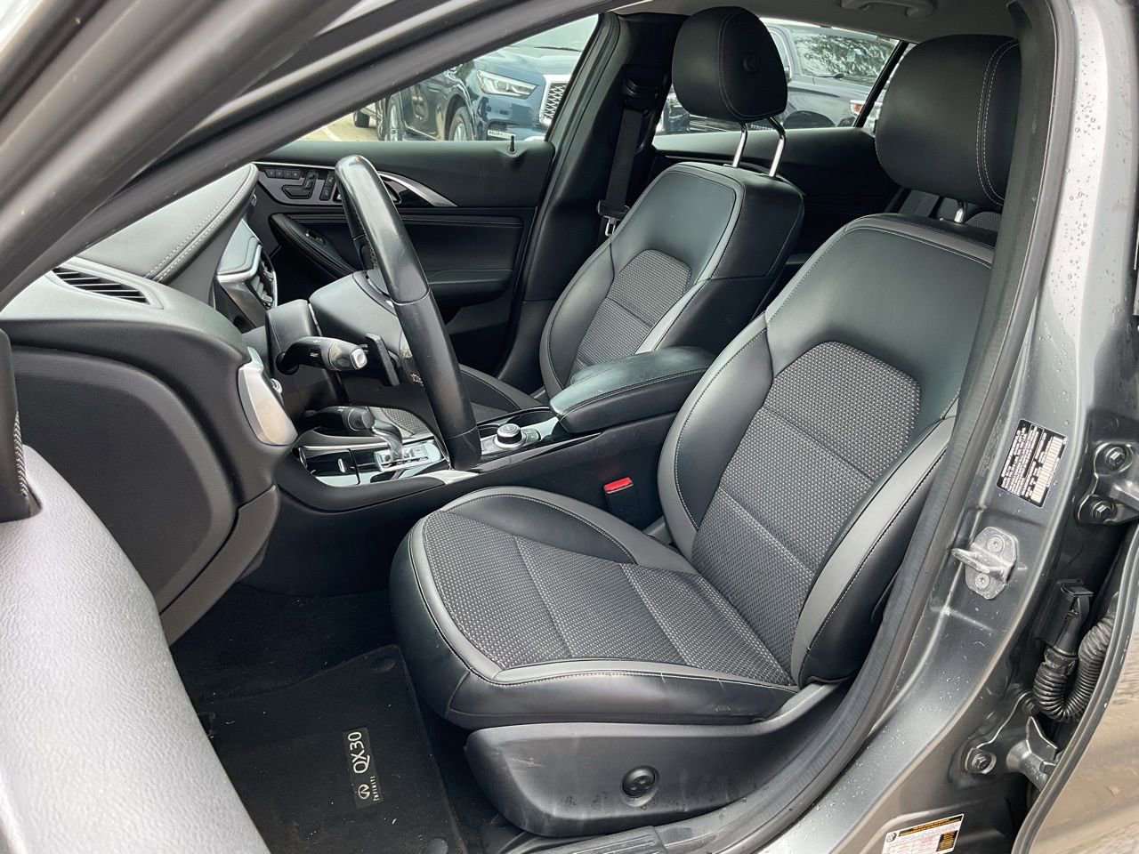 Used 2018 INFINITI QX30 image 14