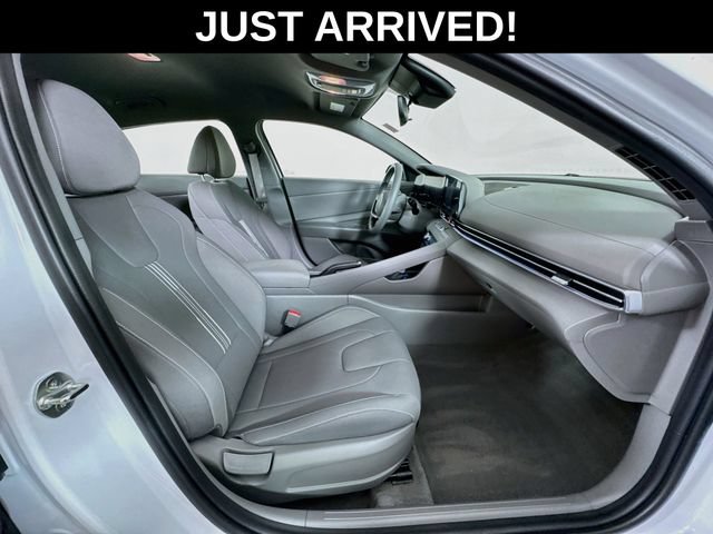 Certified 2024 Hyundai Elantra SEL FWD image 41