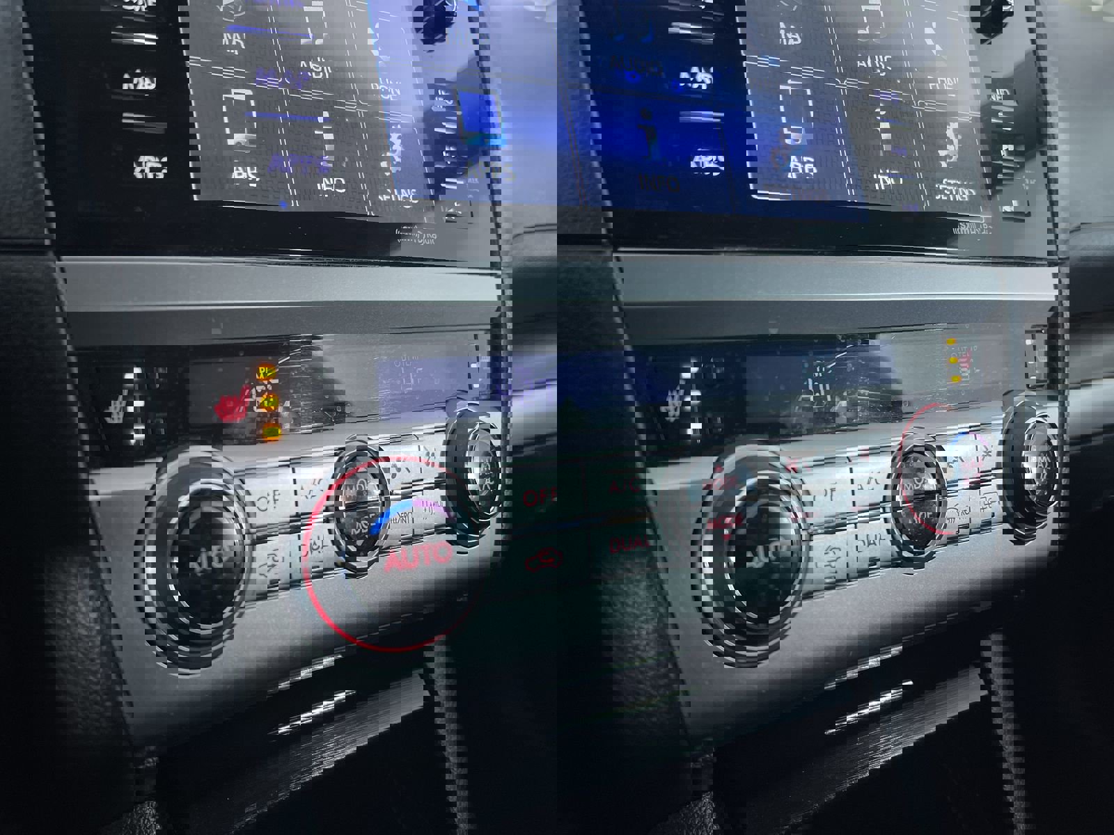 Used 2016 Subaru Legacy 3.6R Limited image 21