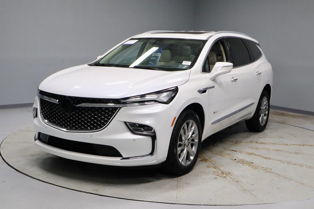 Used 2023 Buick Enclave Avenir w/ Avenir Technology Package AWD/4WD image 7
