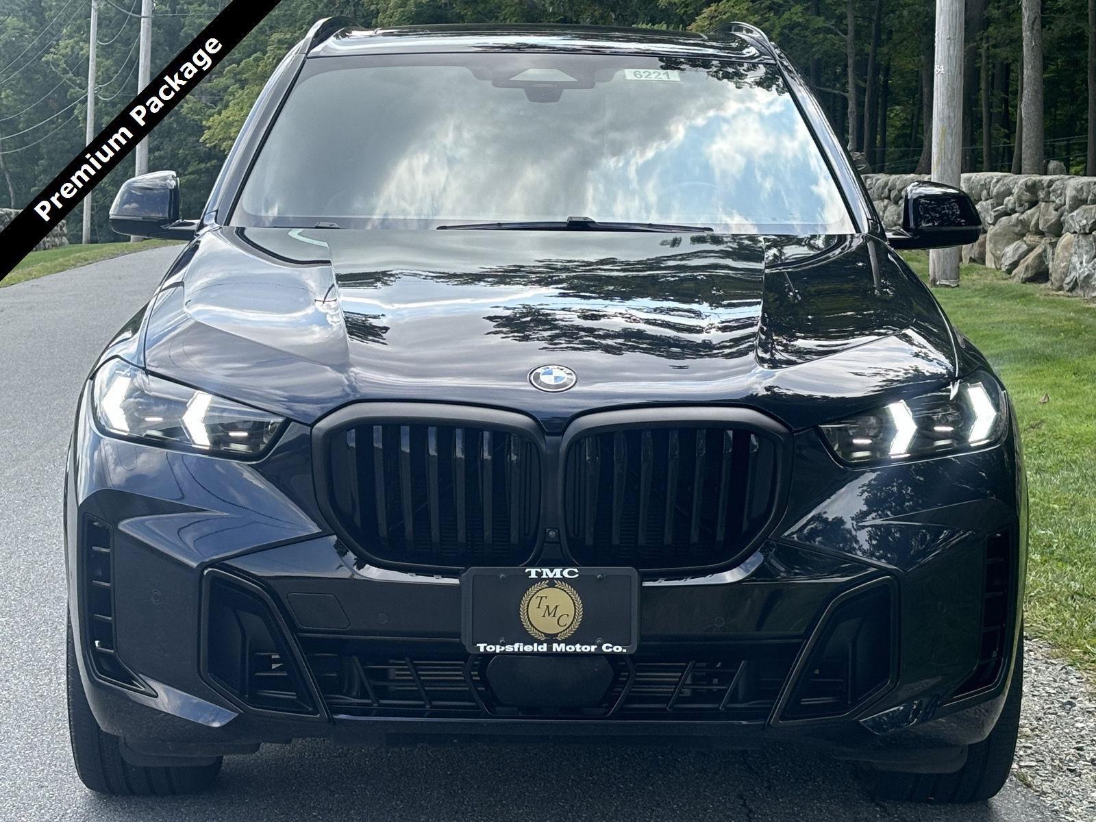 Used 2024 BMW X5 xDrive40i w/ M Sport Package AWD/4WD image 3