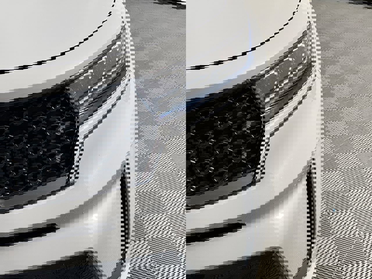 Certified 2023 Kia Sorento SX image 9