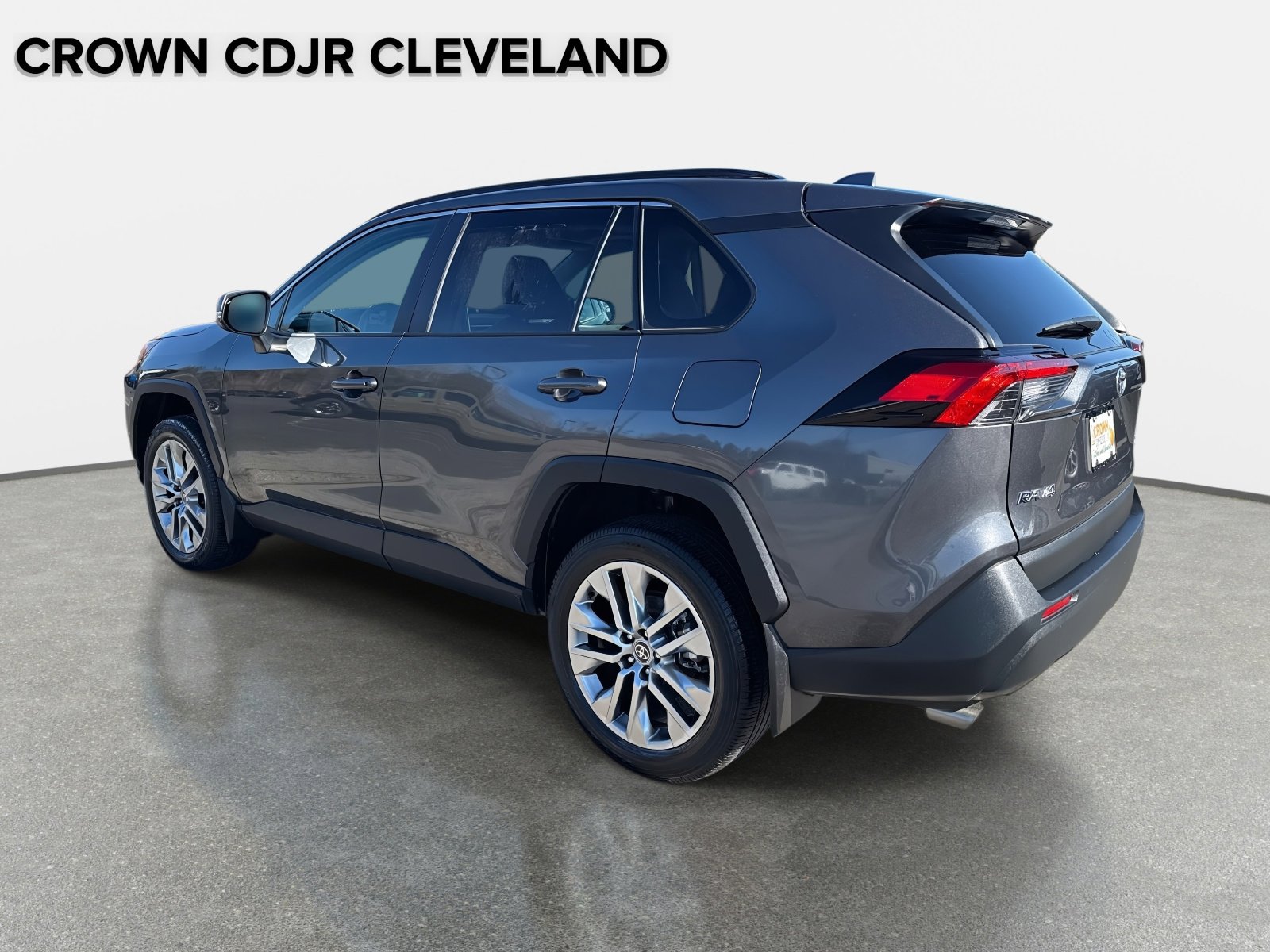 Used 2024 Toyota RAV4 XLE Premium image 6