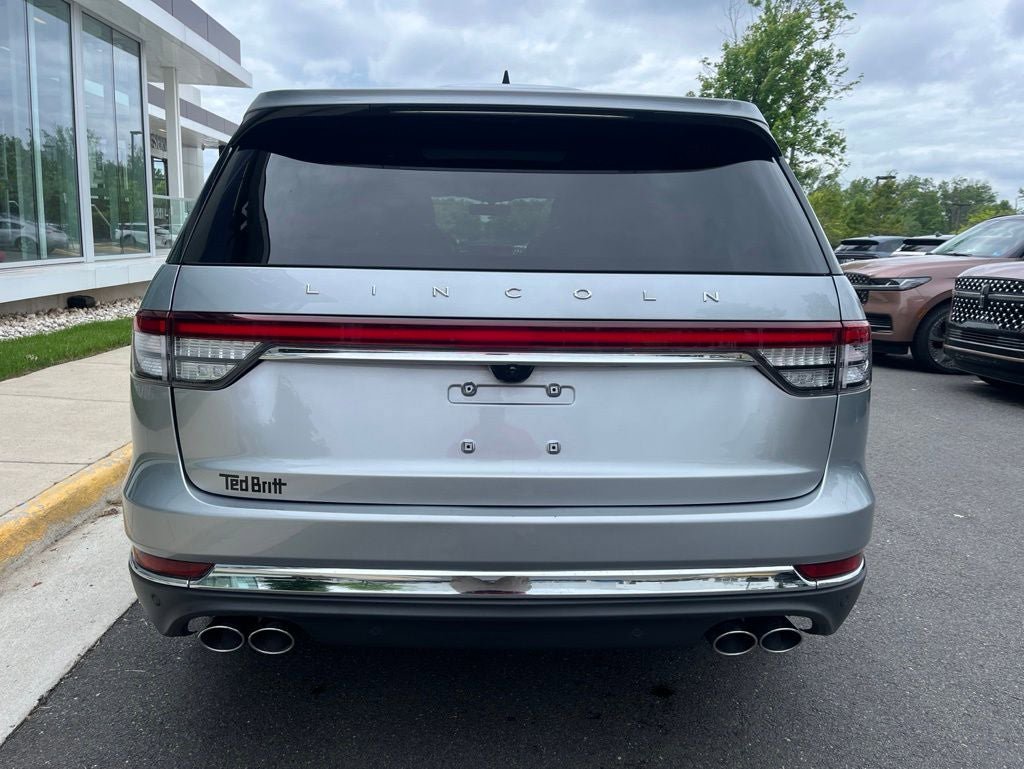 Used 2023 Lincoln Aviator Reserve w/ Equipment Group 201A AWD/4WD image 7
