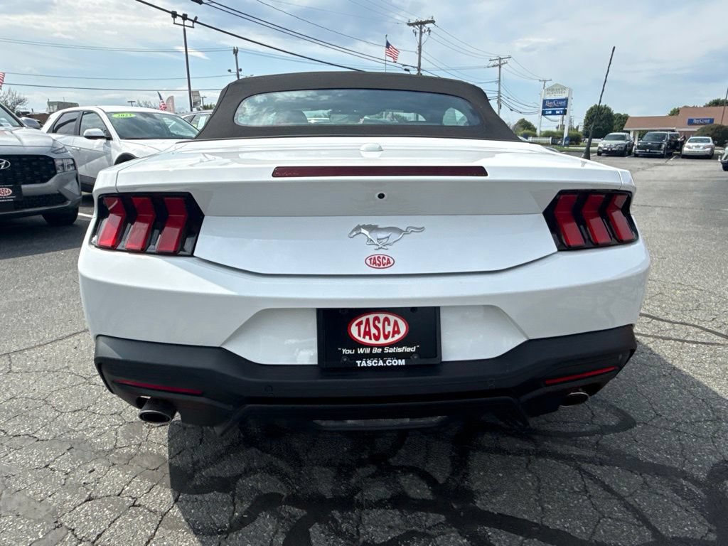 Used 2026 Ford Mustang Premium RWD image 6