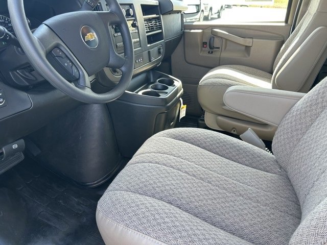 New 2025 Chevrolet Express 2500 Extended w/ Driver Convenience Package image 10