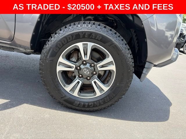 Used 2017 Toyota Tacoma SR5 RWD image 8