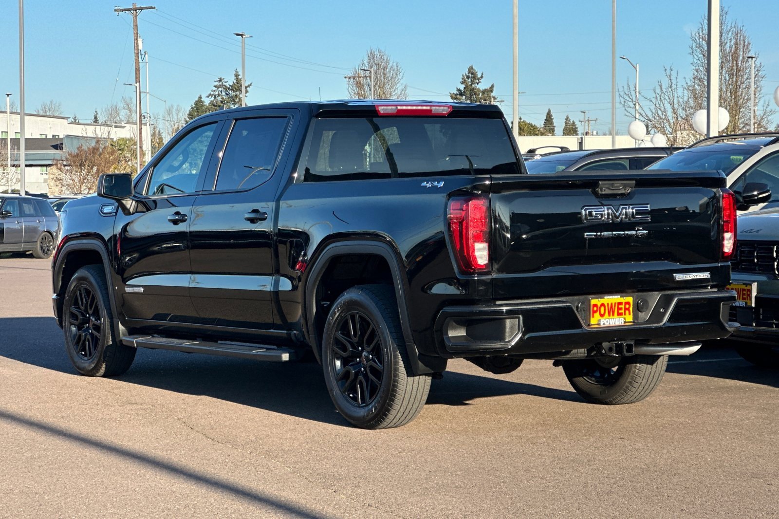 Used 2024 GMC Sierra 1500 Elevation w/ LPO, Elevation Black Package image 6