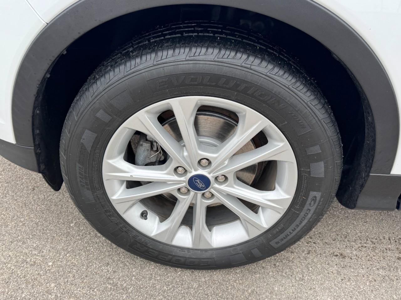 Used 2018 Ford Escape SE image 7