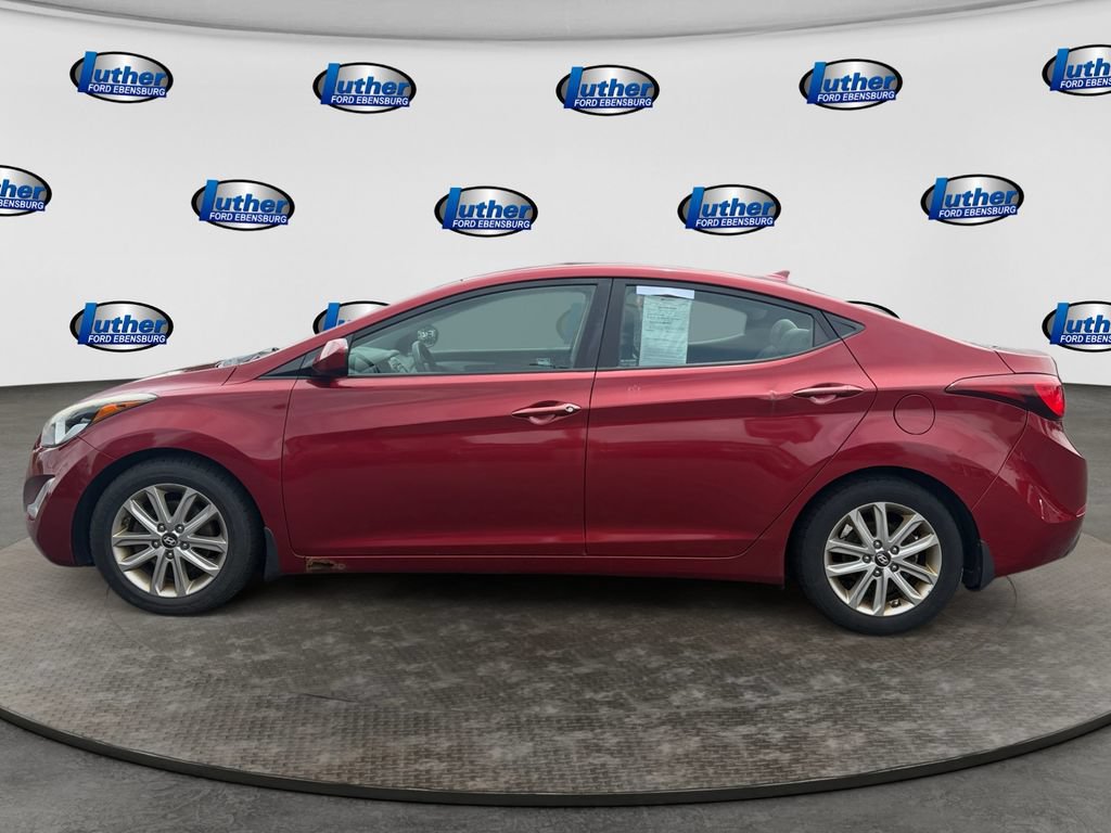Used 2015 Hyundai Elantra SE w/ Option Group 02 FWD image 2