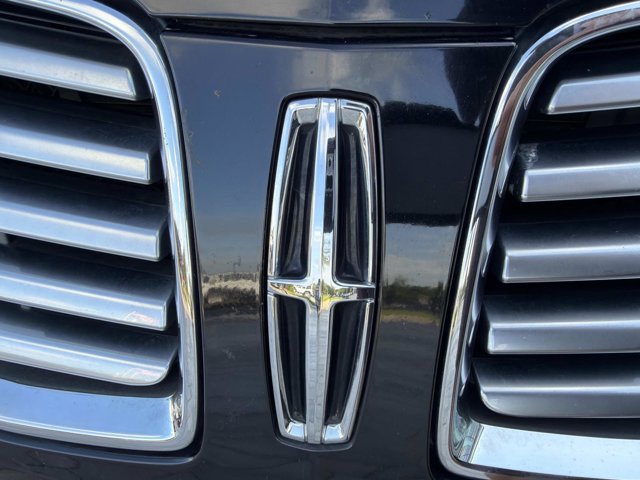 Used 2017 Lincoln MKC Reserve AWD/4WD image 8